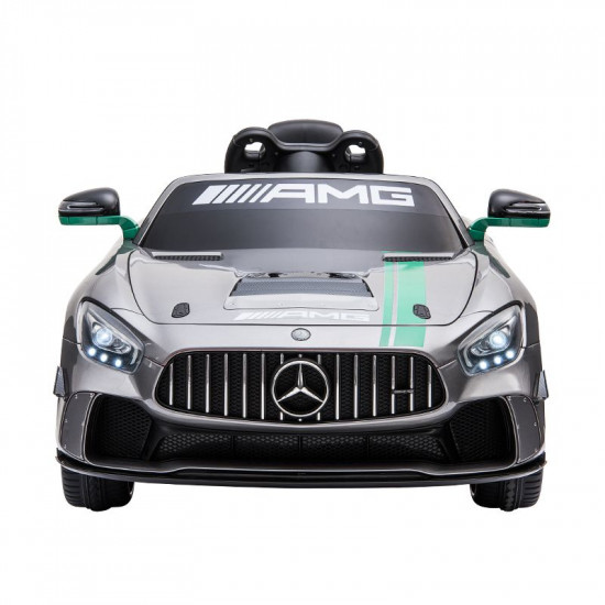 Elektrické autíčko na batériu Mercedes-Benz GT 4 AMG strieborné Elektrické autíčko na batériu Mercedes-Benz GT 4 AMG strieborné